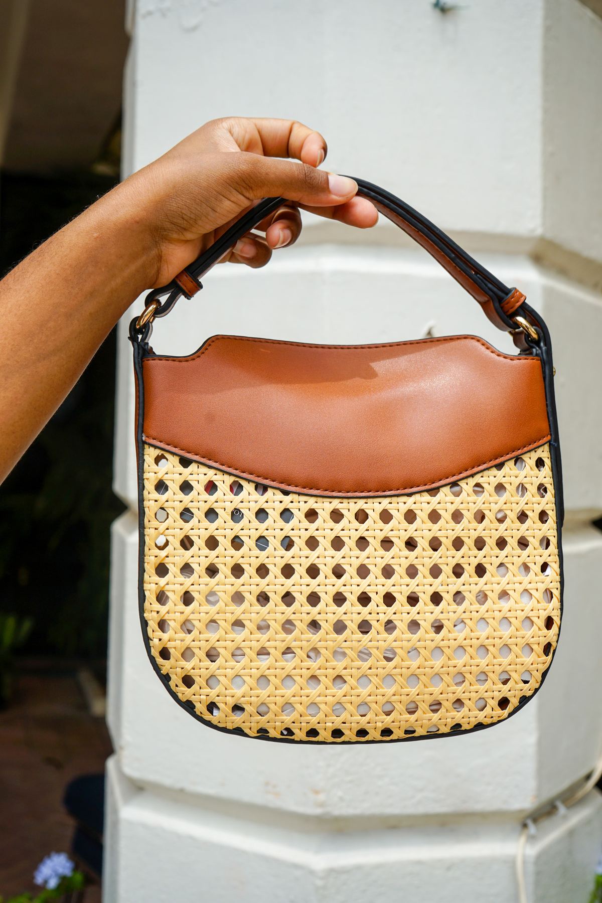 The Evans, an everyday bag by The Bag Depot for spring and summer.